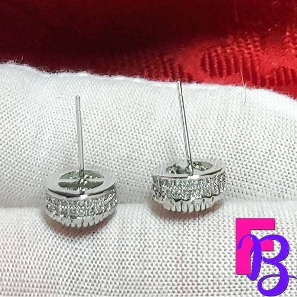 *NEW!* LARGE Mens 14k Iced Earrings - Picture 4 of 16